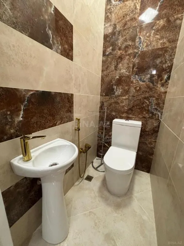 Satılır 5 otaqlı mənzil 192 m²