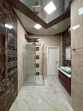 Satılır 5 otaqlı mənzil 192 m²