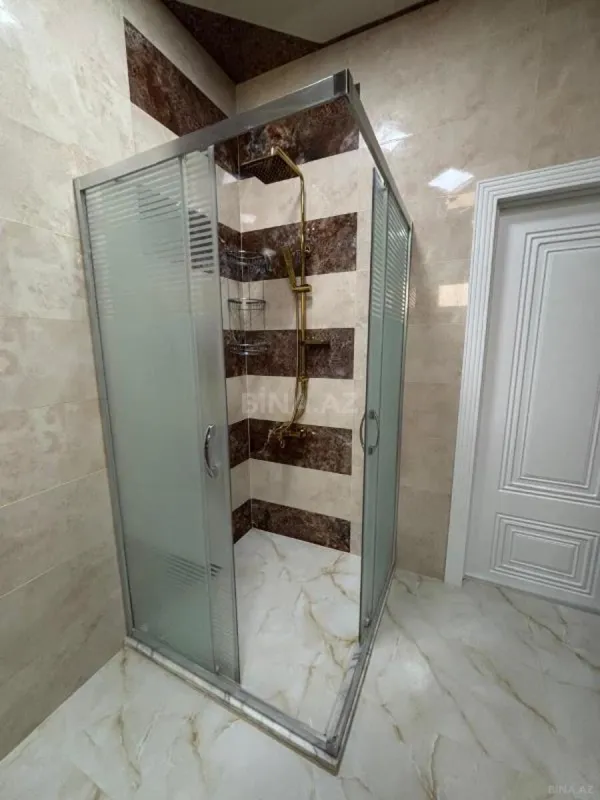 Satılır 5 otaqlı mənzil 192 m²