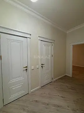 Satılır 5 otaqlı mənzil 192 m²