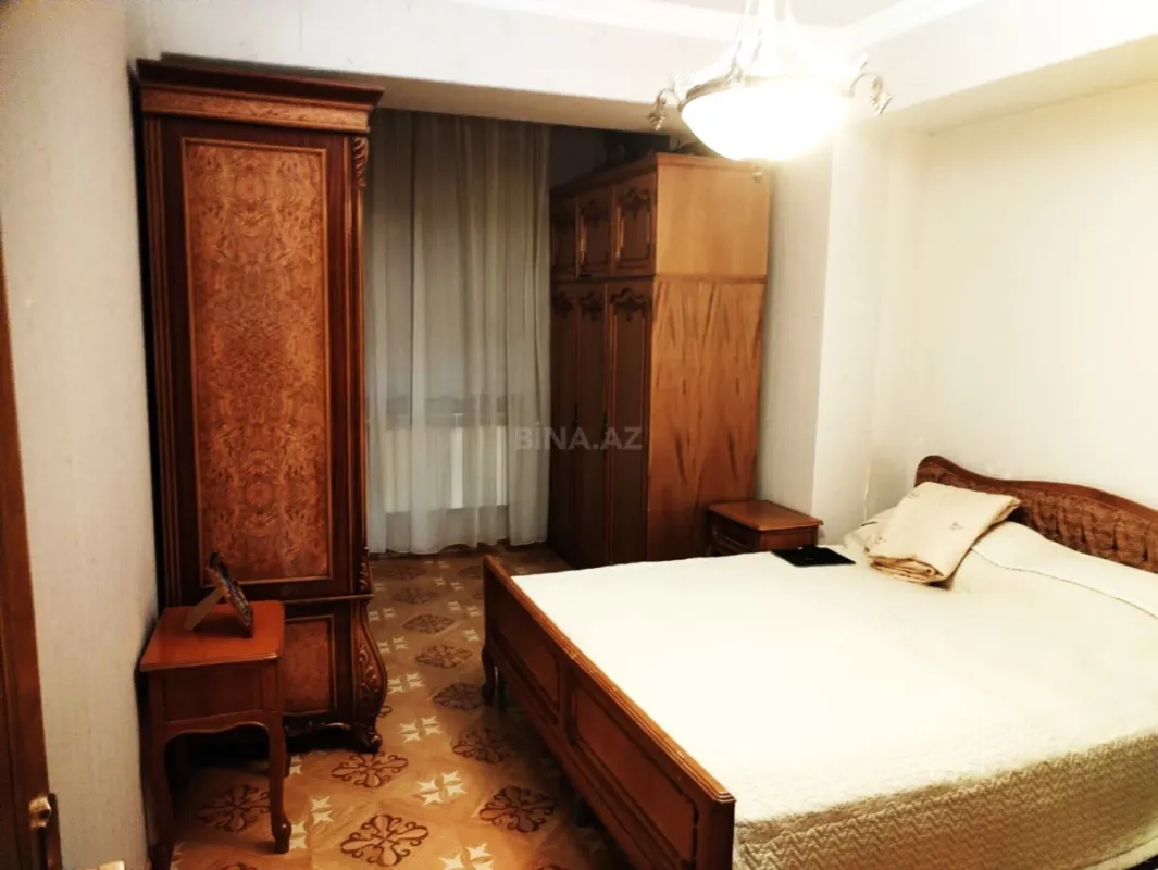Satılır 3 otaqlı mənzil 100 m²