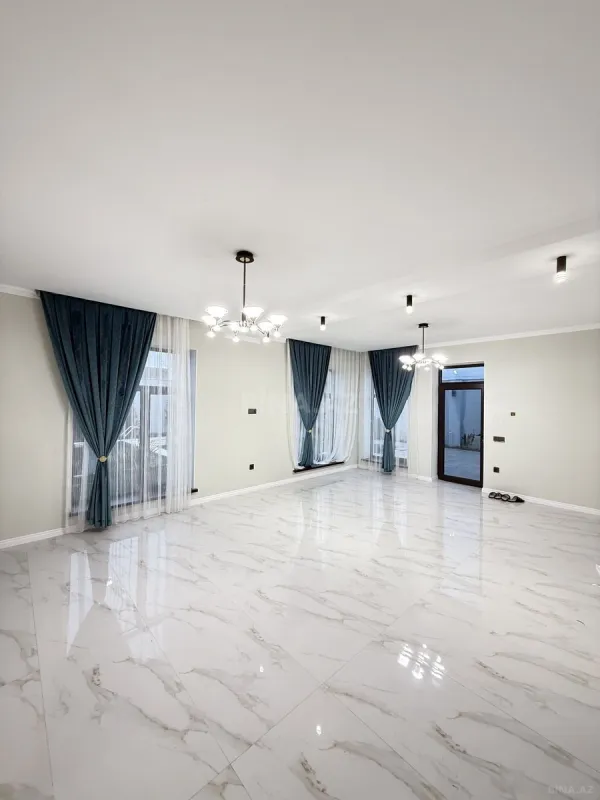 Satılır 4 otaqlı həyət evi 150 m²