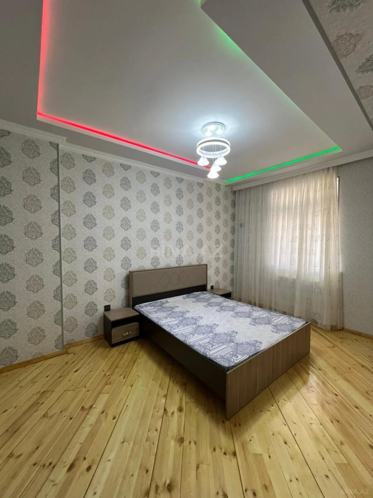 Satılır 2 otaqlı mənzil 55 m²
