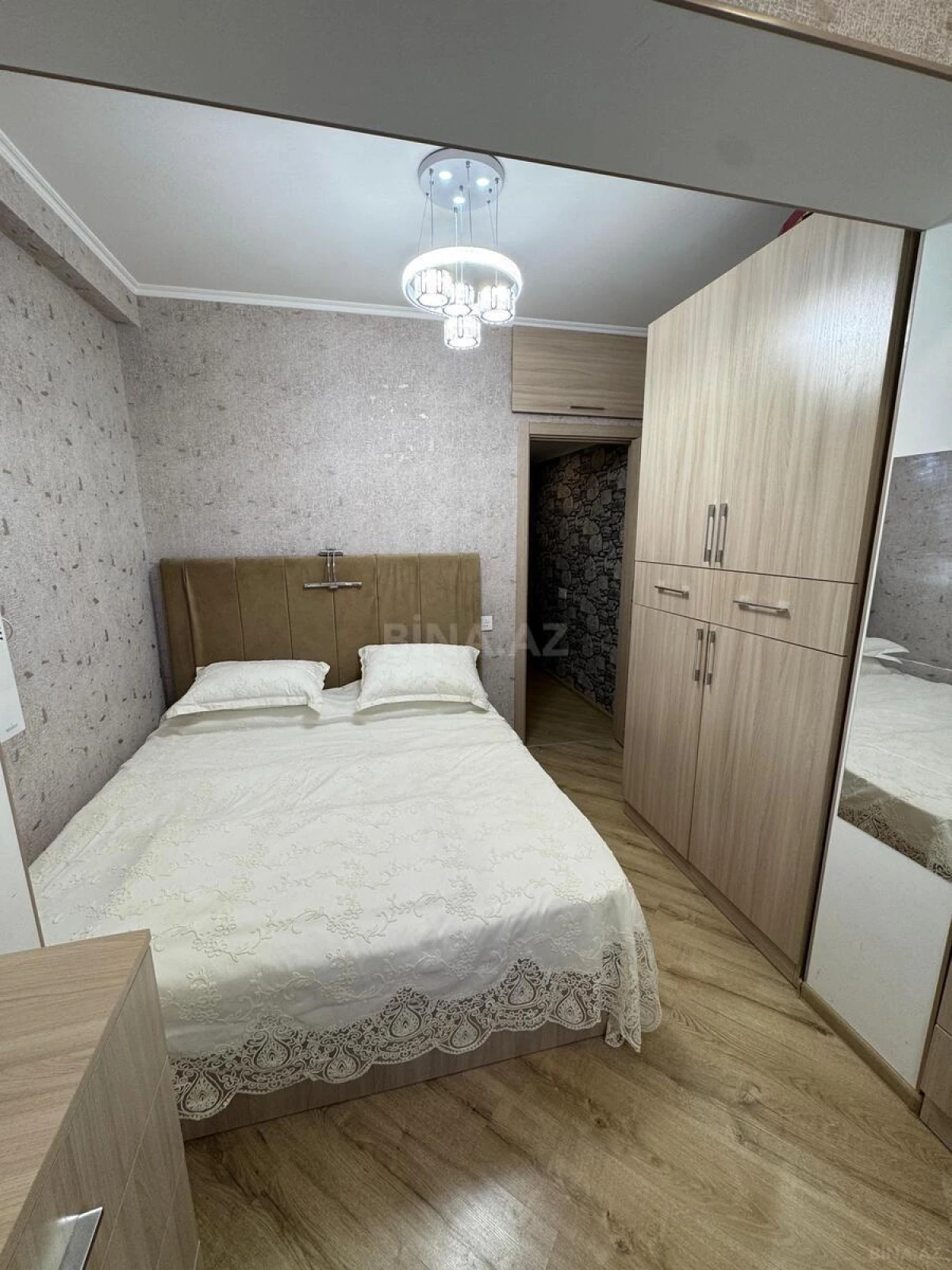 Kirayə verilir 2 otaqlı mənzil 50 m²
