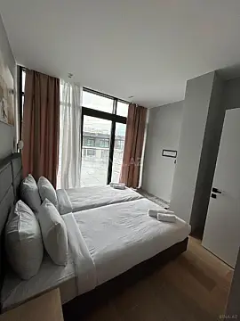 Kirayə verilir 3 otaqlı mənzil 130 m²