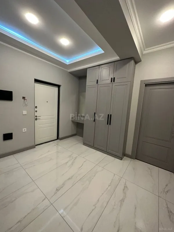 Kirayə verilir 2 otaqlı mənzil 68 m²