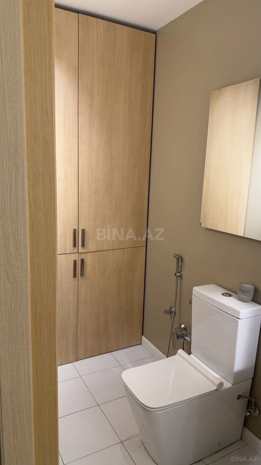 Kirayə verilir 3 otaqlı mənzil 160 m²