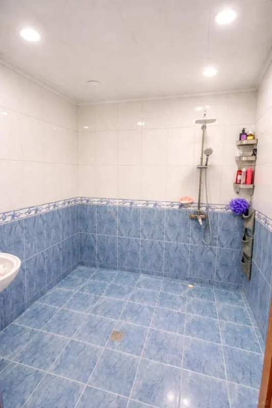 Satılır 3 otaqlı mənzil 142 m²