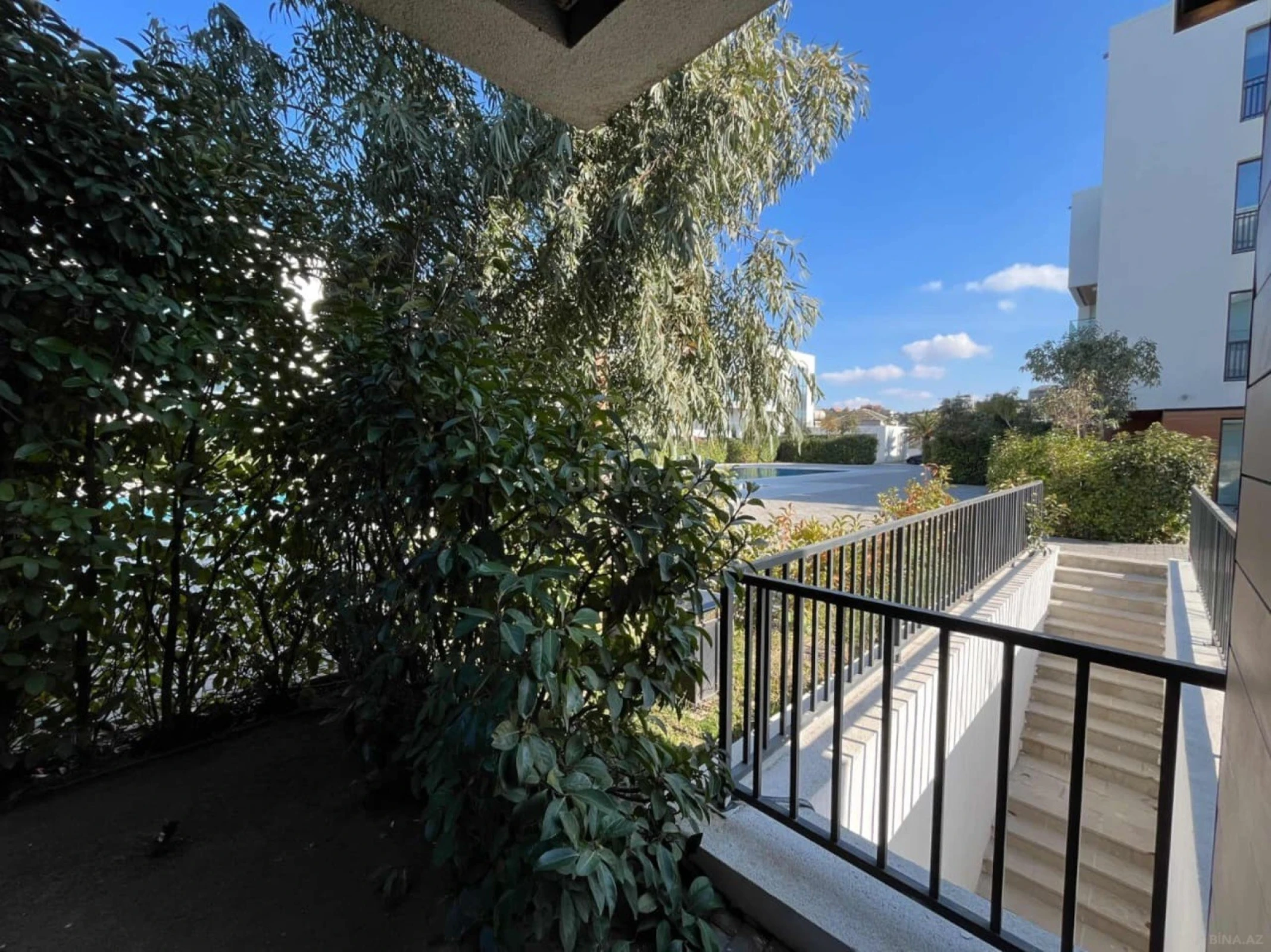 Satılır 1 otaqlı mənzil 50 m²