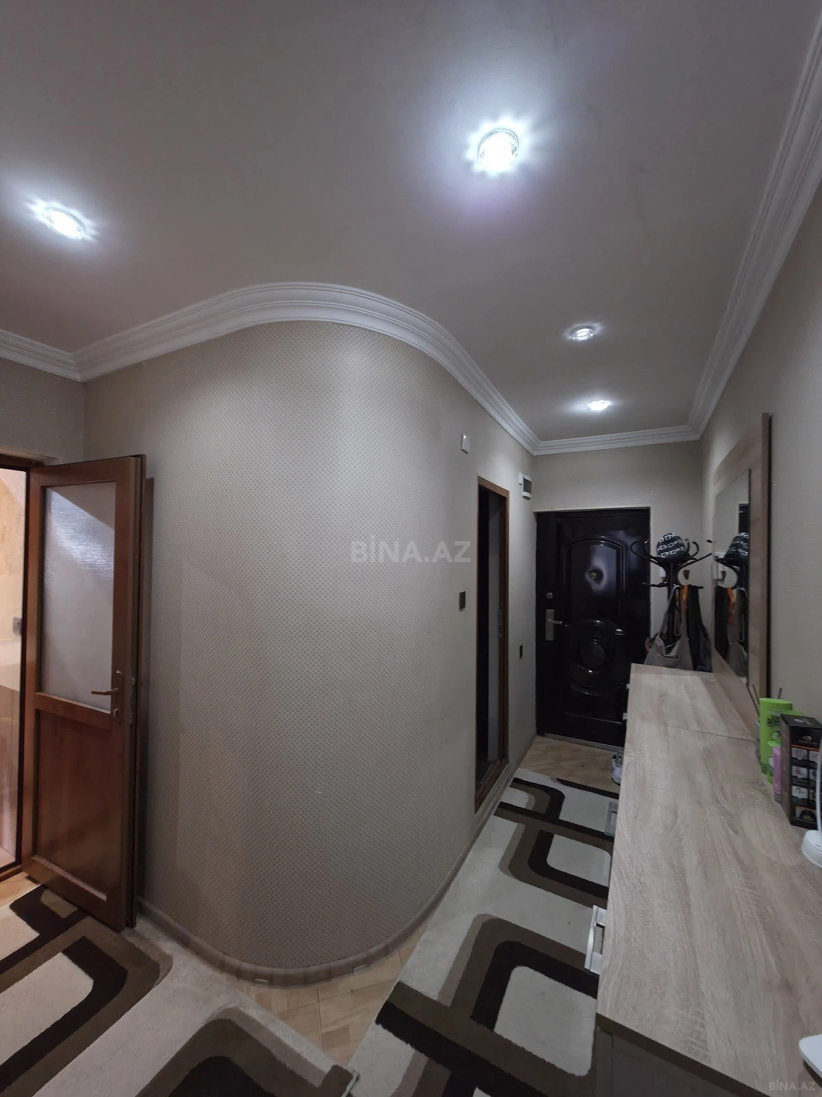 Satılır 2 otaqlı mənzil 52 m²