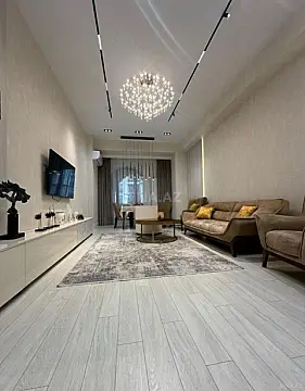 Satılır 3 otaqlı mənzil 107 m² — Bakı, Memar Əcəmi yanı 3 otaq 107.00 m²