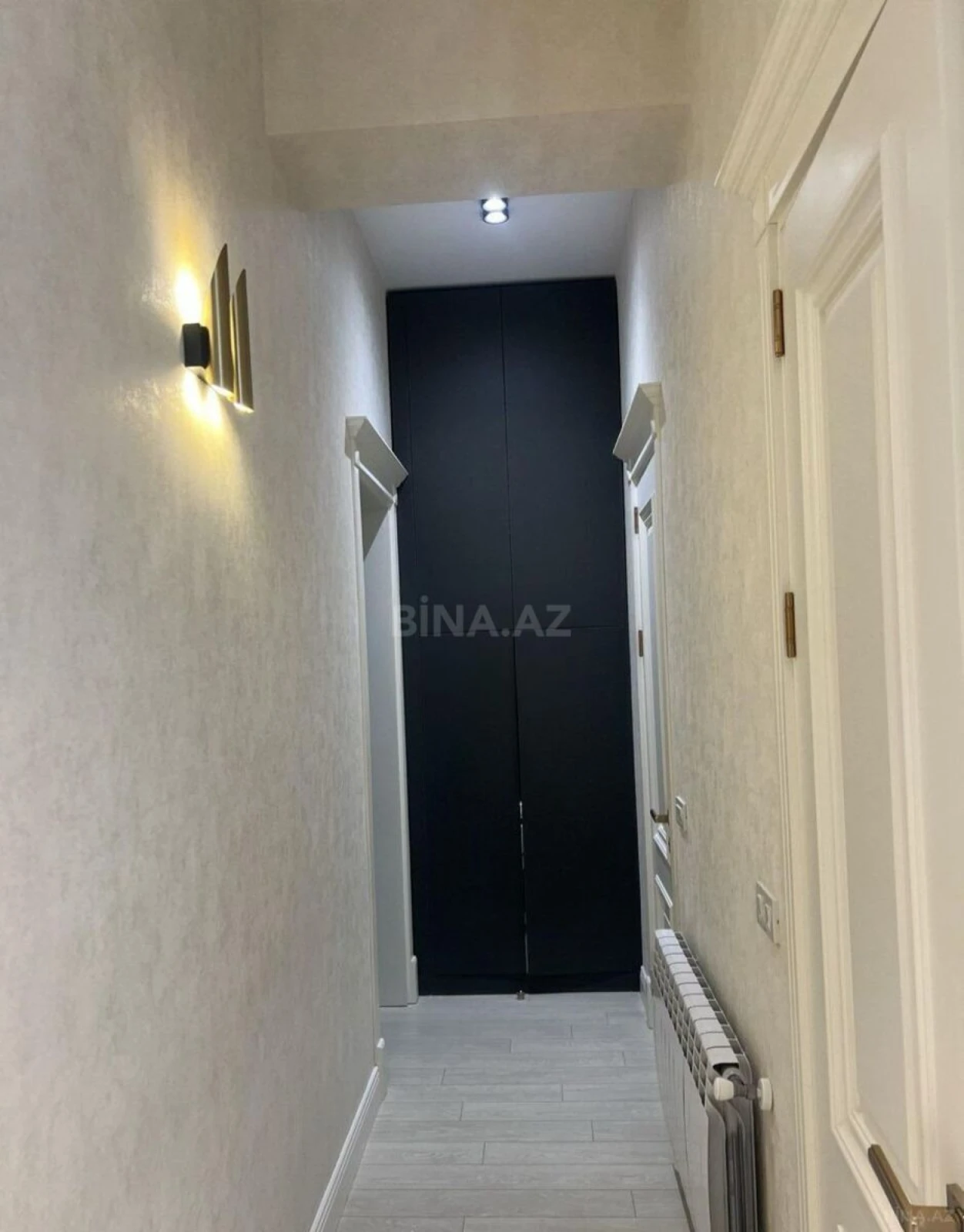 Satılır 3 otaqlı mənzil 107 m²