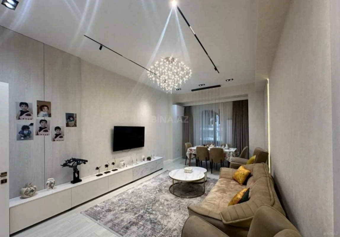 Satılır 3 otaqlı mənzil 107 m²