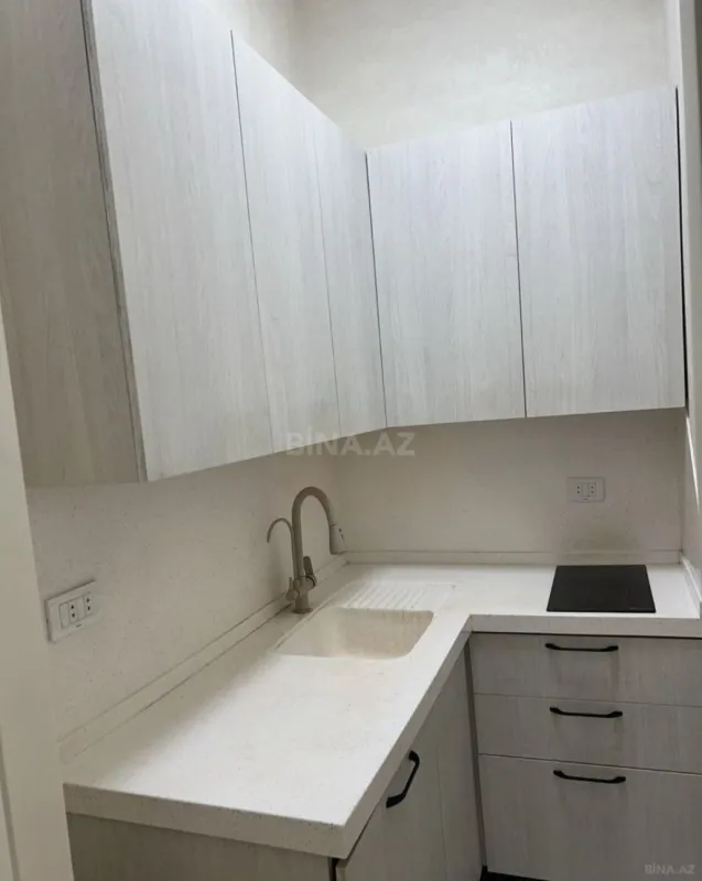 Satılır 3 otaqlı mənzil 107 m²