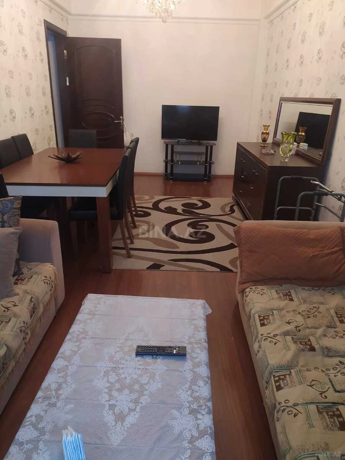 Satılır 2 otaqlı mənzil 62 m²