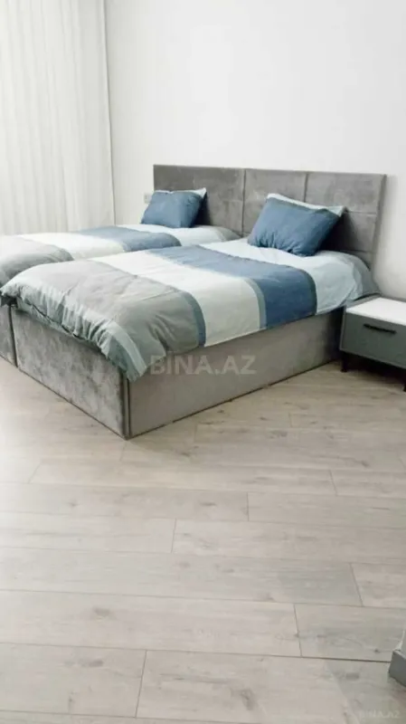 Kirayə verilir 3 otaqlı mənzil 150 m²