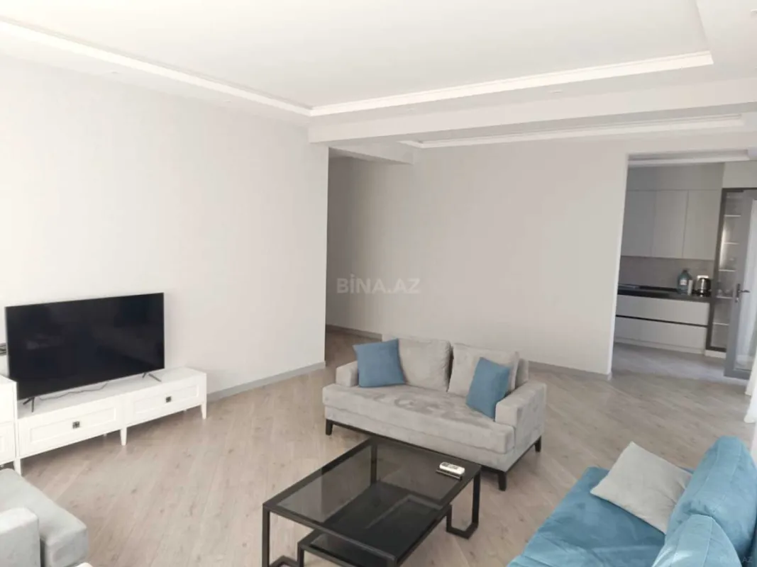 Kirayə verilir 3 otaqlı mənzil 150 m²