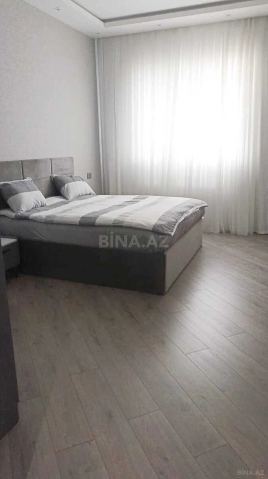 Kirayə verilir 3 otaqlı mənzil 150 m²