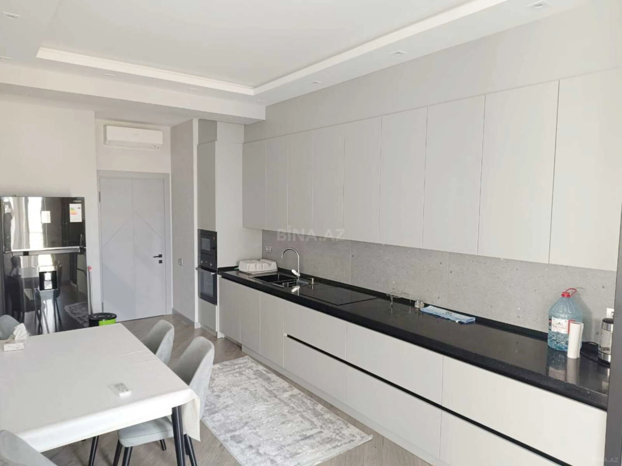 Kirayə verilir 3 otaqlı mənzil 150 m²