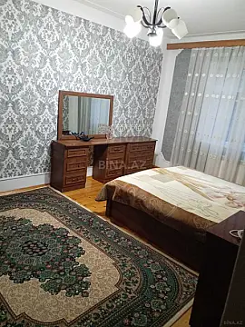 Satılır 4 otaqlı mənzil 90 m²