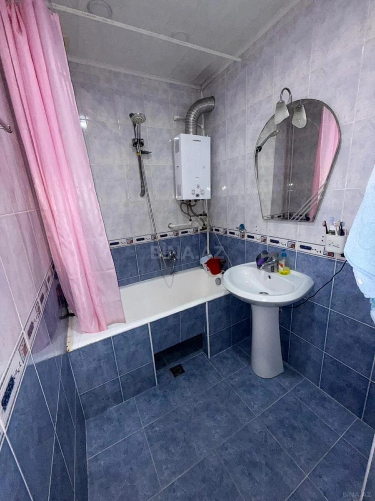 Satılır 4 otaqlı mənzil 90 m²