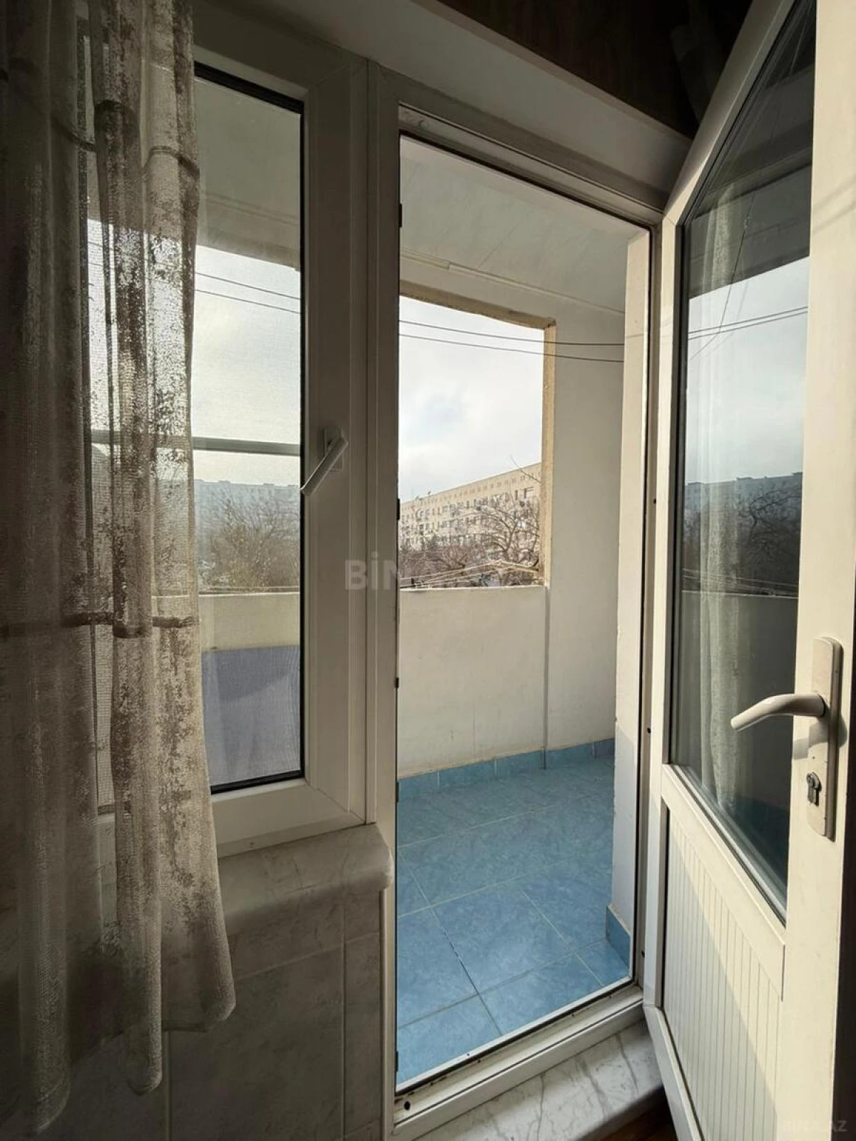 Satılır 4 otaqlı mənzil 90 m²