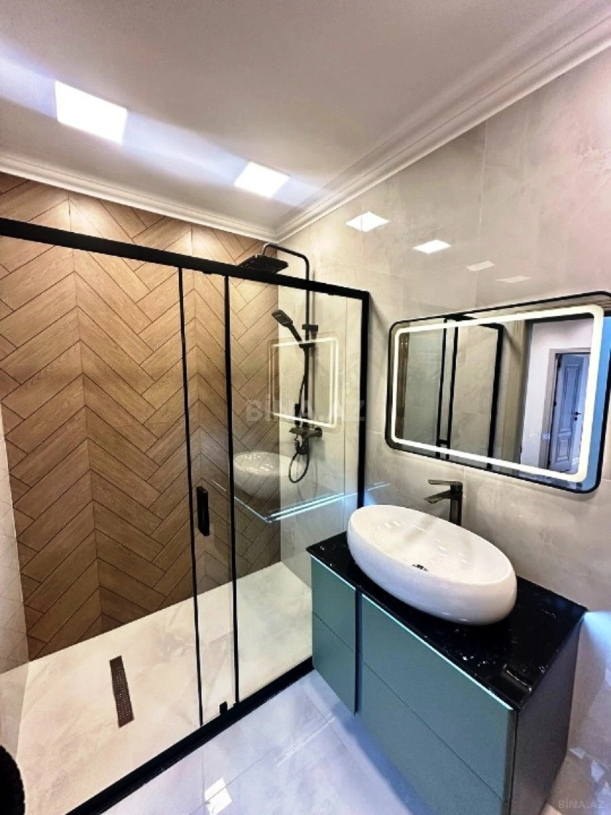 Satılır 3 otaqlı mənzil 100 m²