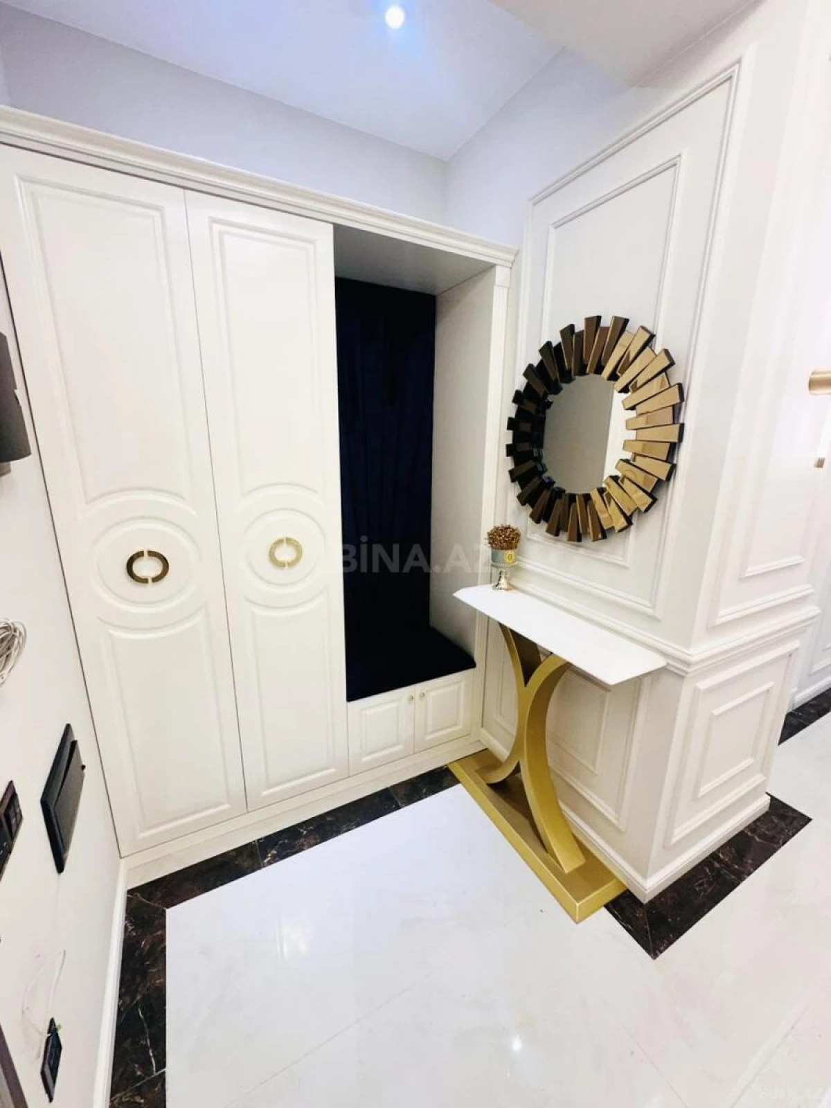 Kirayə verilir 2 otaqlı mənzil 67 m²