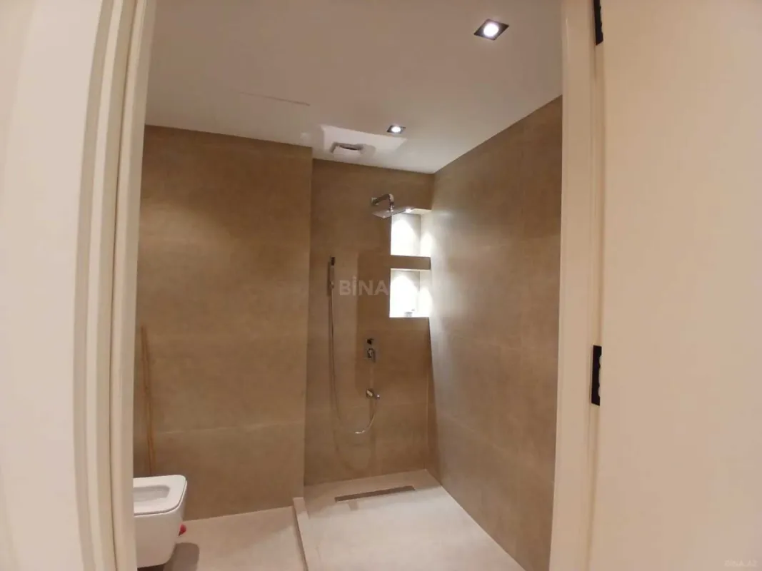 Satılır 3 otaqlı mənzil 110 m²