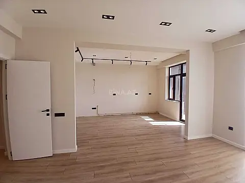 Satılır 3 otaqlı mənzil 110 m²