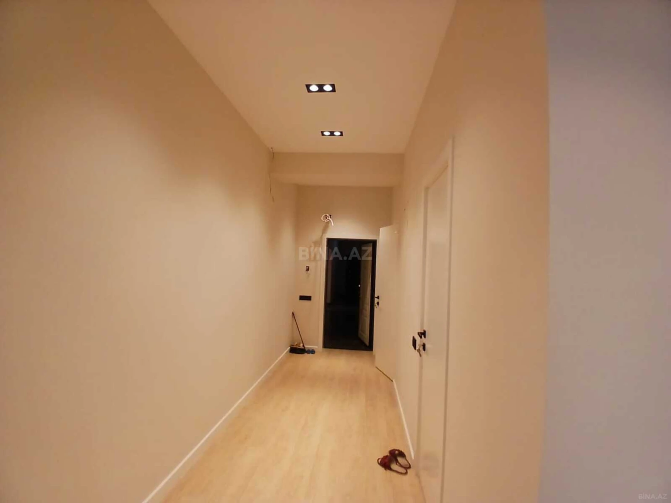 Satılır 3 otaqlı mənzil 110 m²