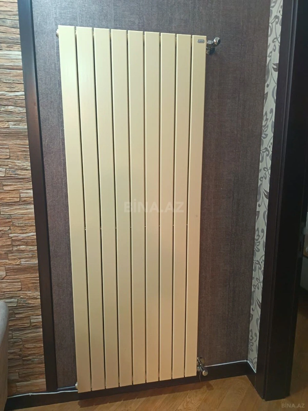 Satılır 3 otaqlı mənzil 135 m²