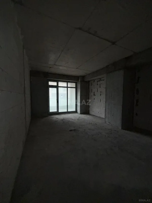 Satılır 3 otaqlı mənzil 148 m²