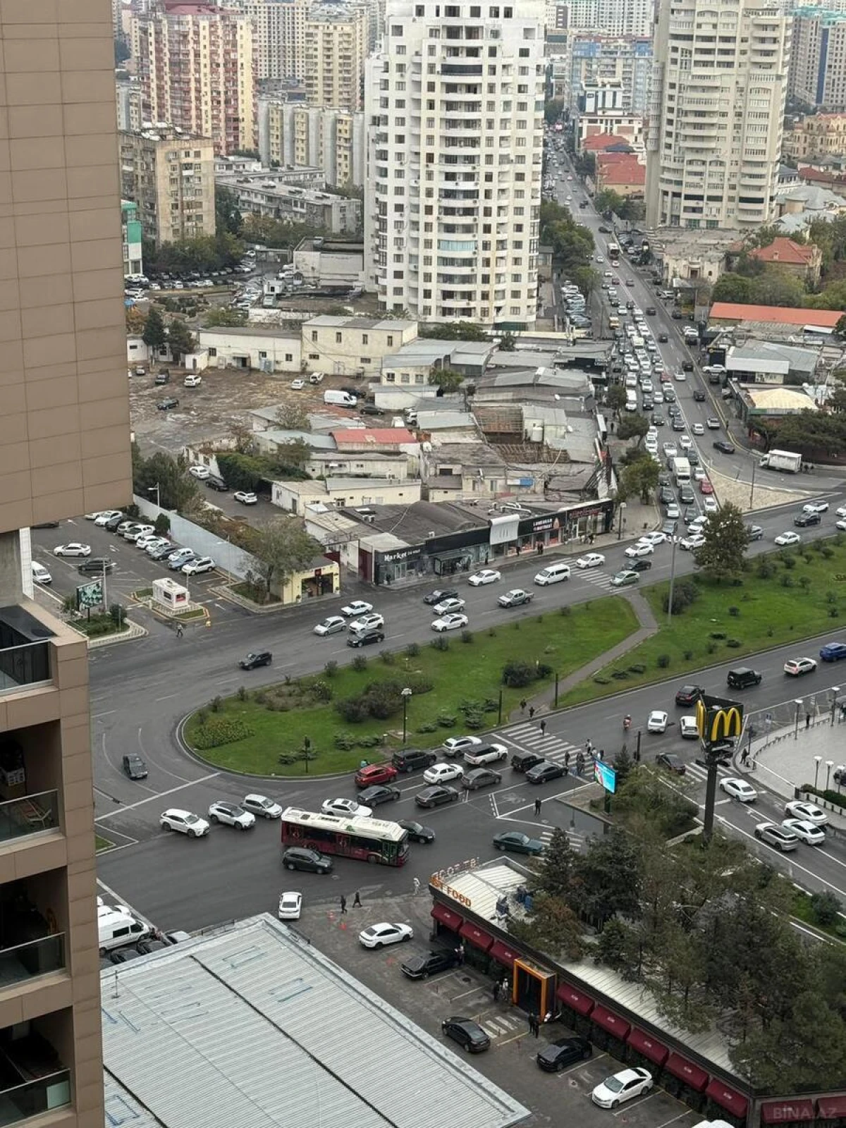 Satılır 3 otaqlı mənzil 148 m²