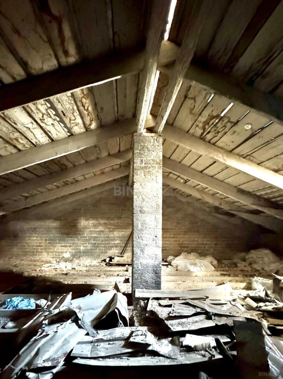 Satılır 6 otaqlı mənzil 130 m²