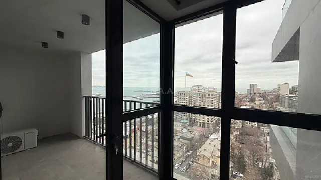 Kirayə verilir 4 otaqlı mənzil 180 m²