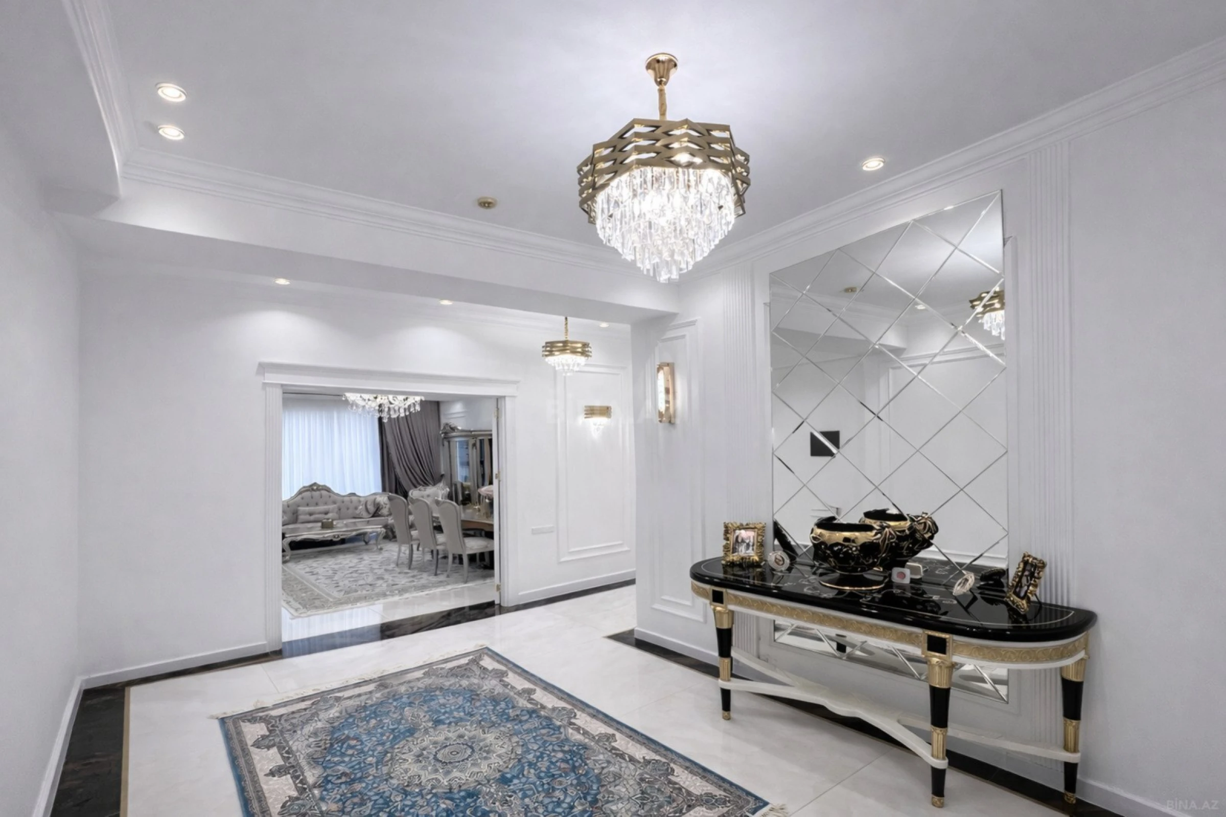 Satılır 3 otaqlı mənzil 146.4 m²
