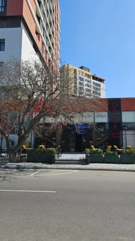 Satılır obyekt 90 m²