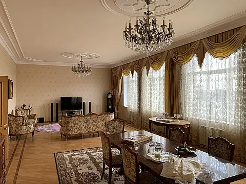 Kirayə verilir obyekt 1200 m²