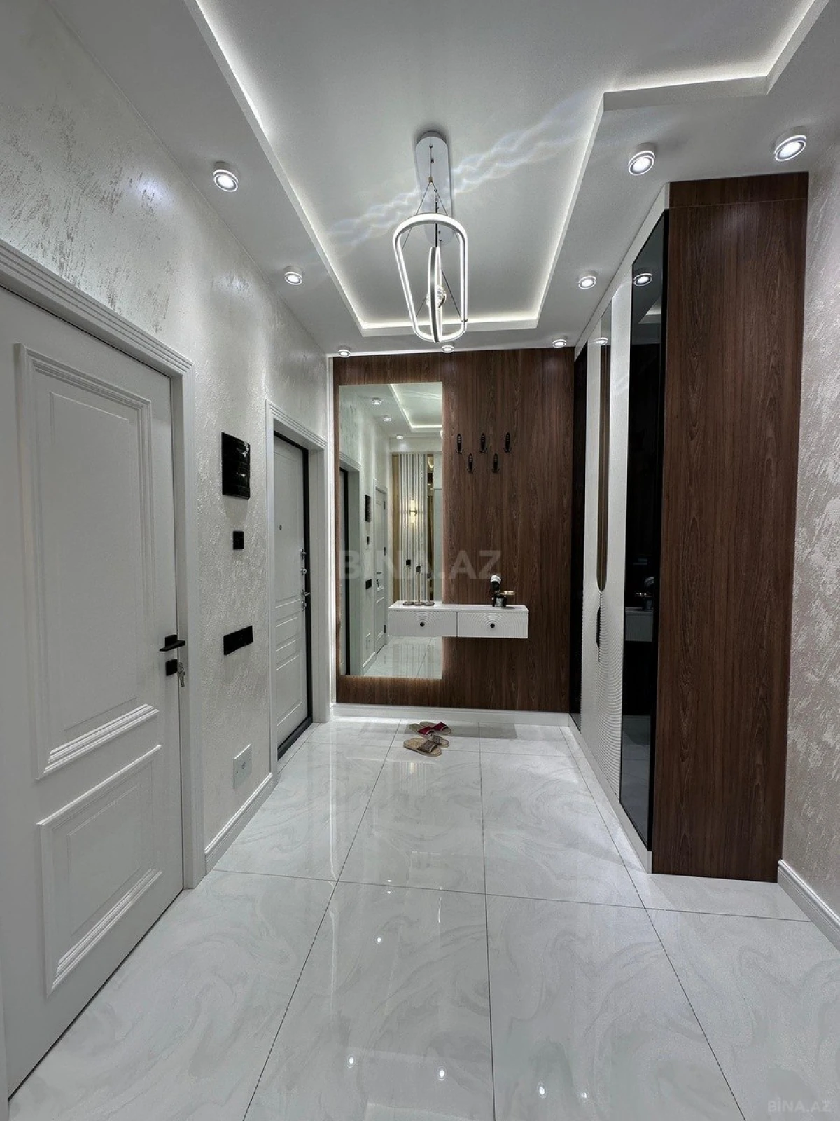 Satılır 3 otaqlı mənzil 82 m²