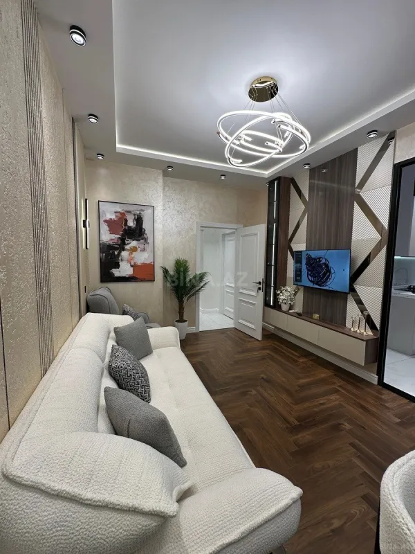 Satılır 3 otaqlı mənzil 82 m²