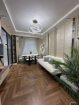 Satılır 3 otaqlı mənzil 82 m²