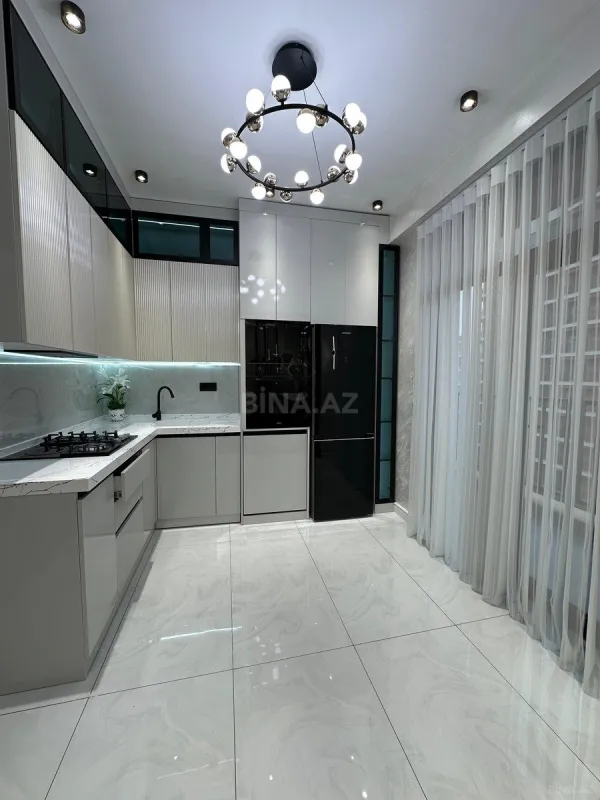 Satılır 3 otaqlı mənzil 82 m²