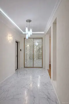 Satılır 4 otaqlı mənzil 180 m²