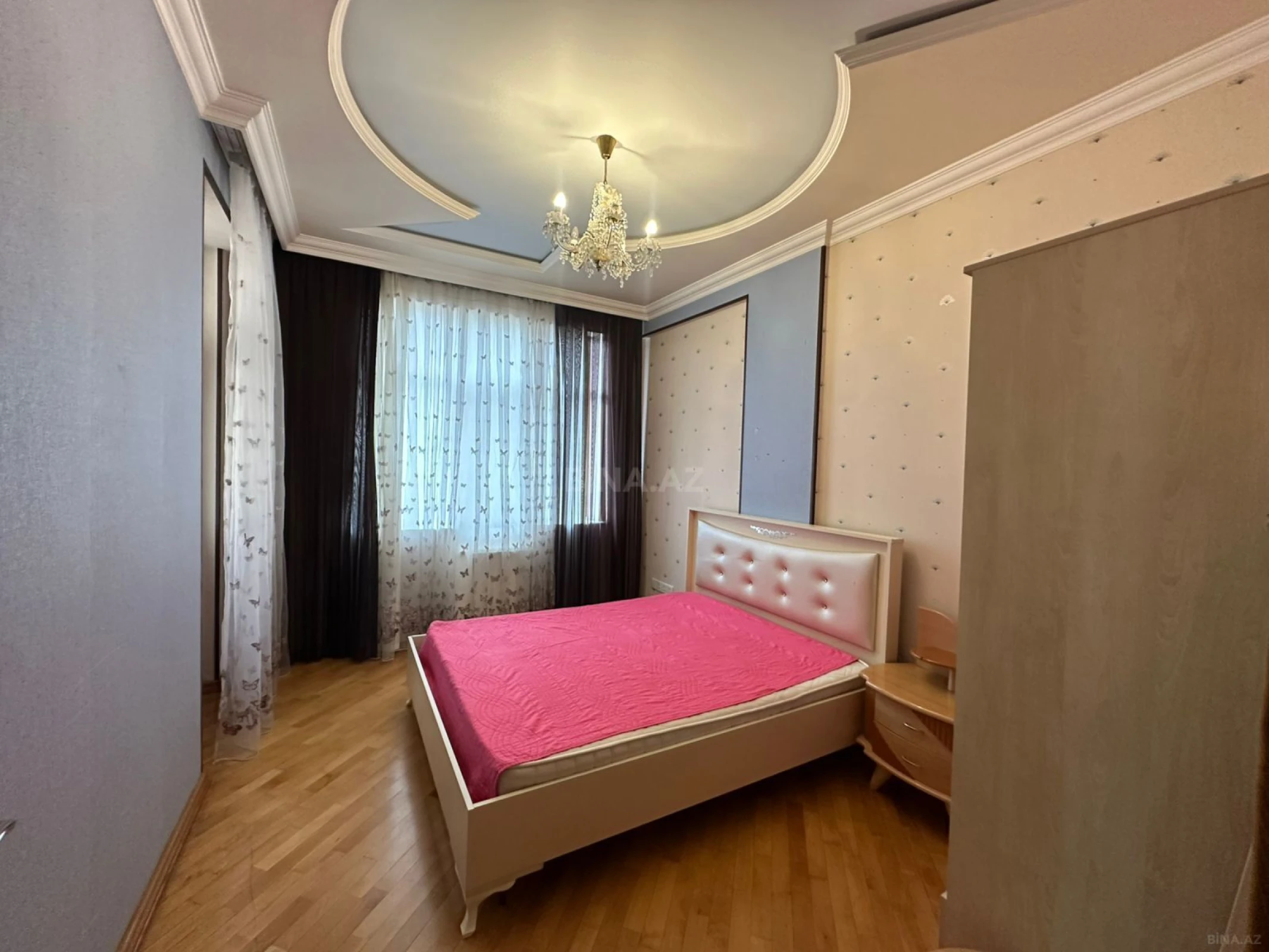 Kirayə verilir 3 otaqlı mənzil 98 m²
