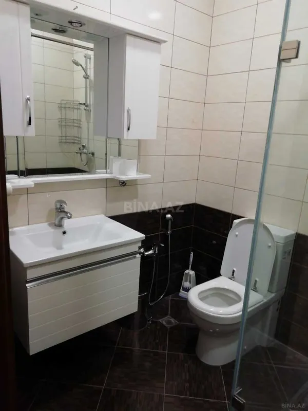 Kirayə verilir 4 otaqlı mənzil 215 m²