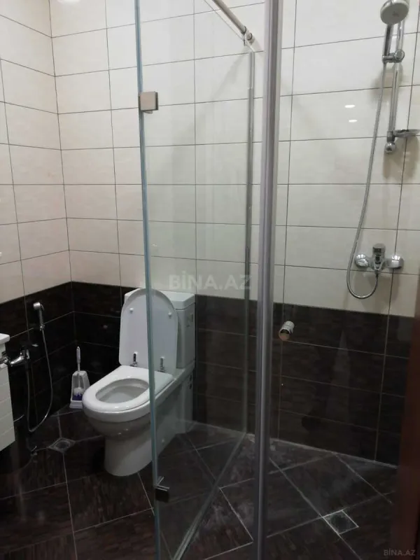 Kirayə verilir 4 otaqlı mənzil 215 m²