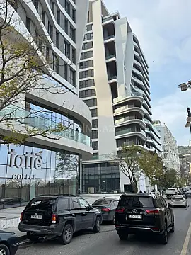 Satılır 4 otaqlı mənzil 165 m²