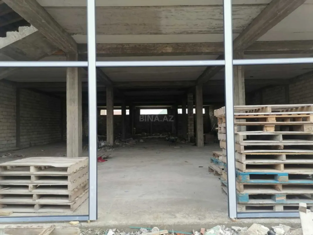 Satılır obyekt 960 m²