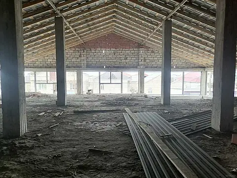 Satılır obyekt 960 m²